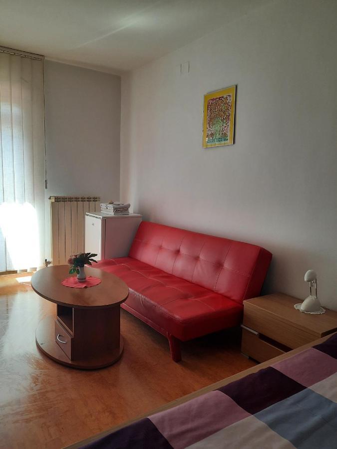 Rooms Cehovin Postojna Exterior photo