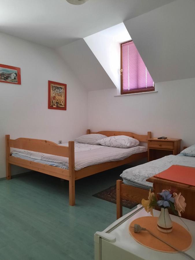 Rooms Cehovin Postojna Exterior photo