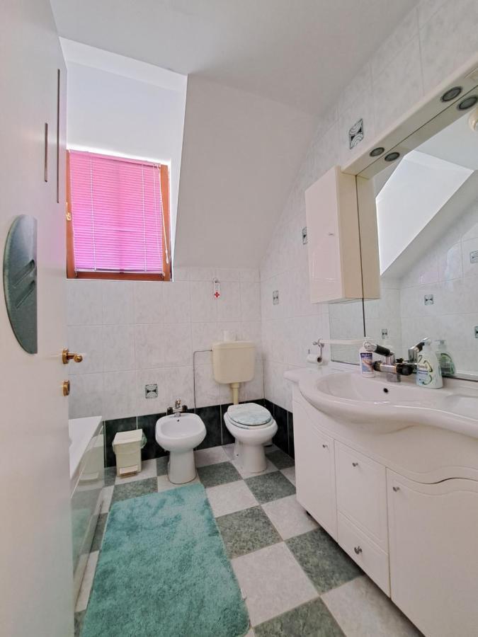Rooms Cehovin Postojna Exterior photo